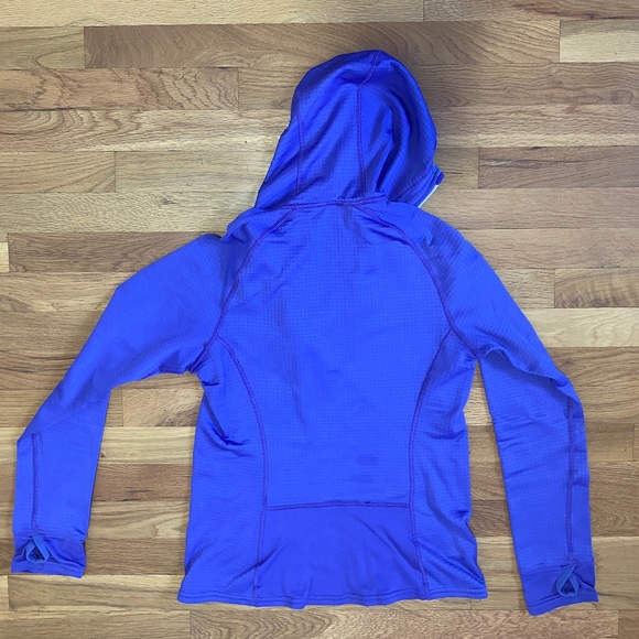 Patagonia Women's R1 Thermal Hoody- Base layer - Picture 5 of 6